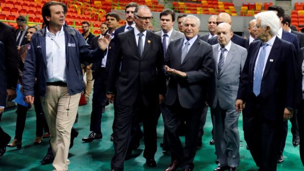 Eduardo Paes, Michel Temer e Francisco Dornelles;